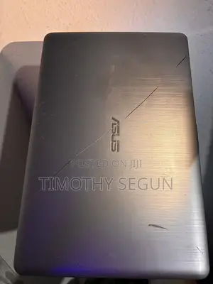 Laptop Asus 4GB Intel HDD 1T