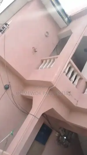4bdrm Block of Flats in Rumuigbo for sale