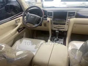 Lexus LX 570 AWD 2014 Black