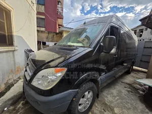 Mercedes-Benz Sprinter 2012 Black