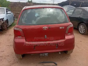 Toyota Yaris 2007 Red