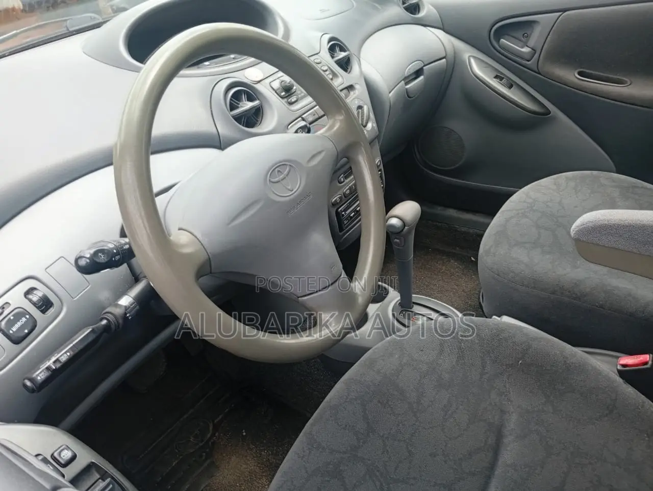 Toyota Yaris 2007 Red