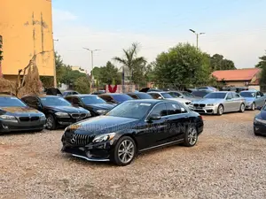 Mercedes-Benz C300 2016 Black