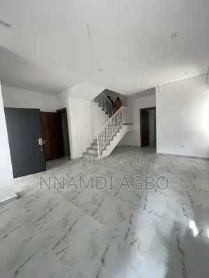 3bdrm Duplex in Lekki Phase 1 for rent