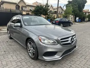 Mercedes-Benz E350 Base 4Matic Sedan AWD (3.5L 6cyl 7A) 2014 Gray
