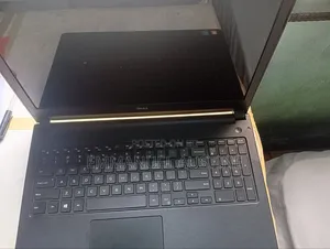 Laptop Dell Inspiron 15 5558 8GB Intel Core i5 HDD 1T