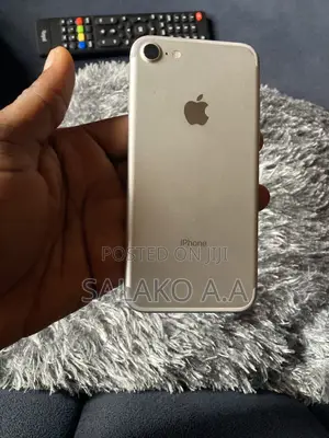 Apple iPhone 7 128 GB White