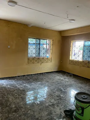 3bdrm Block of Flats in Nathan, Western Avenue for rent