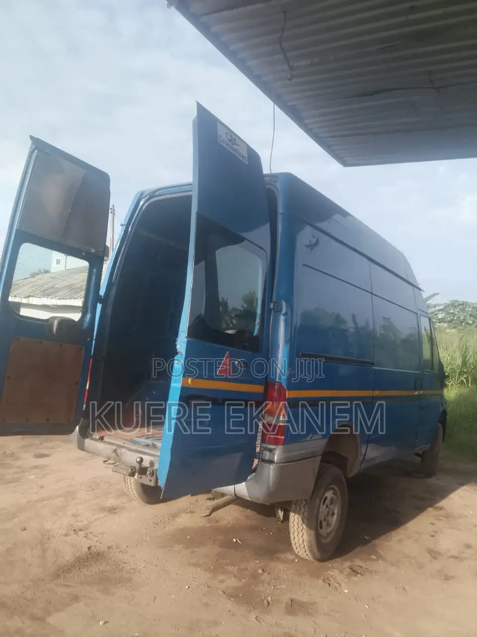 Ford Transit 2004 Blue