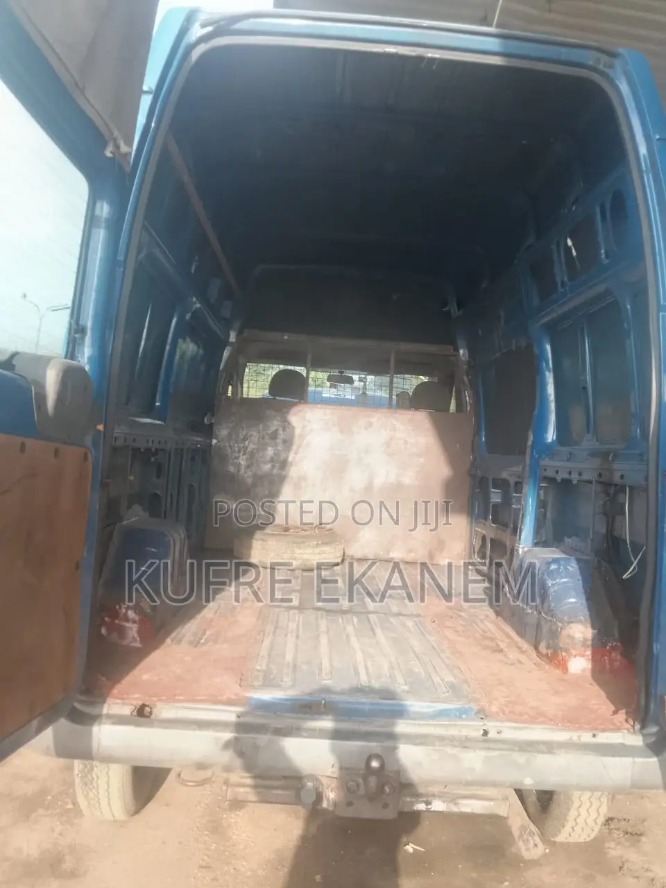 Ford Transit 2004 Blue