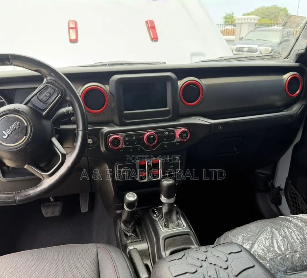 Jeep Gladiator 2021 Green