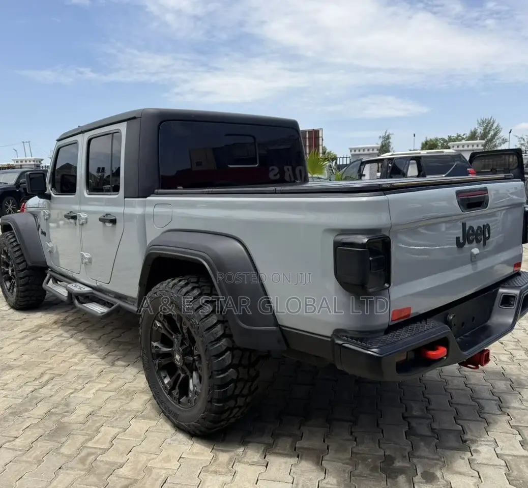 Jeep Gladiator 2021 Green