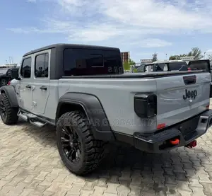 Jeep Gladiator 2021 Green