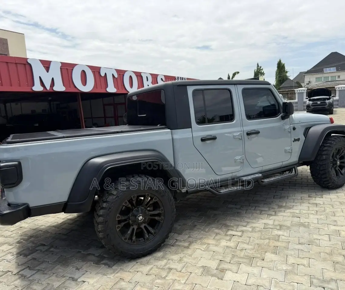 Jeep Gladiator 2021 Green
