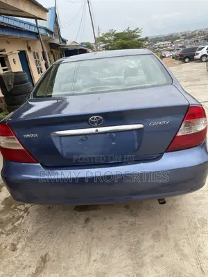 Toyota Camry LE 4dr Sedan (2.4L 4cyl 5A) 2005 Blue