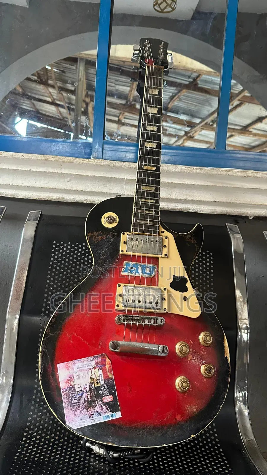 Less Paul Guitar
