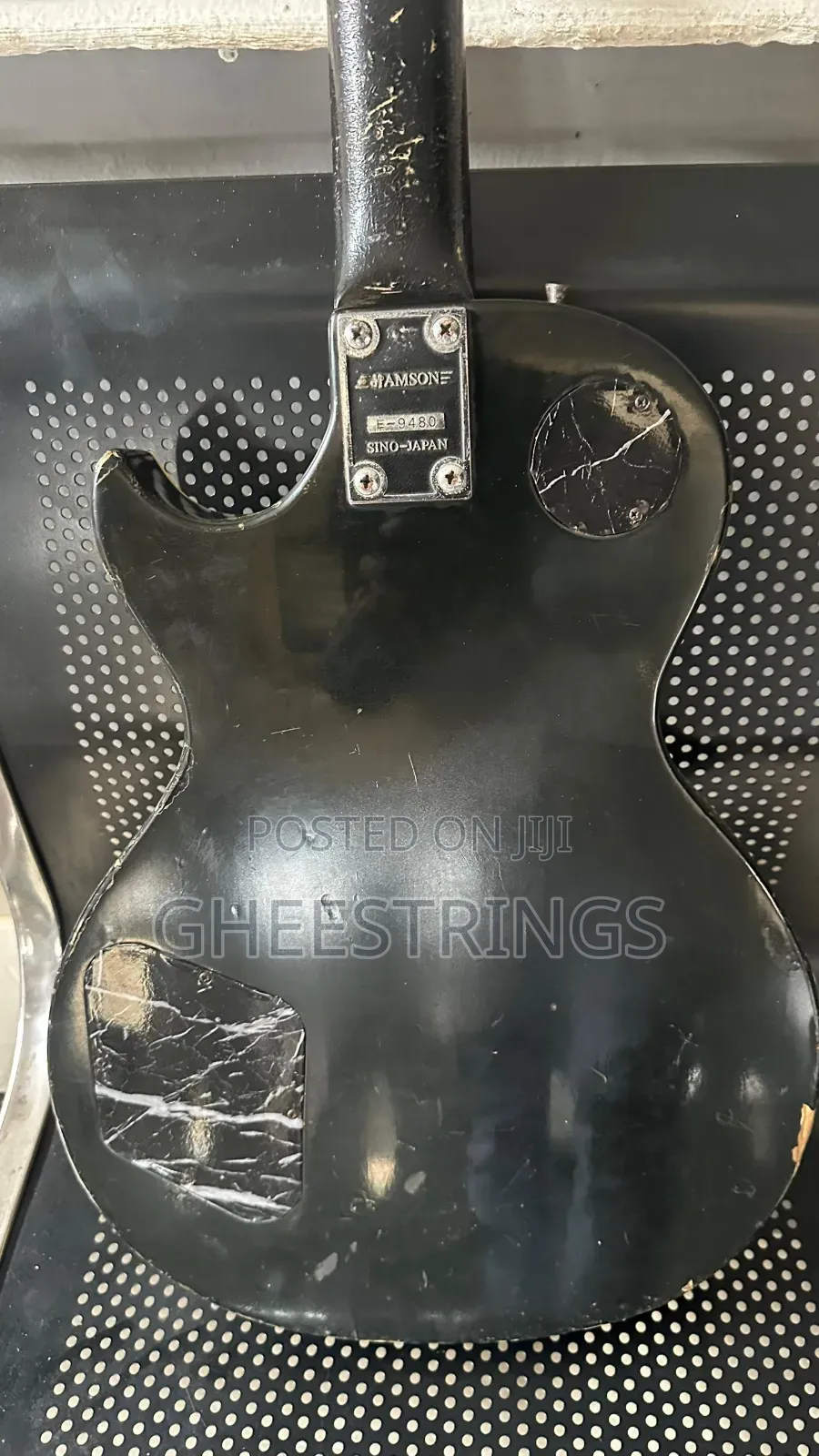 Less Paul Guitar