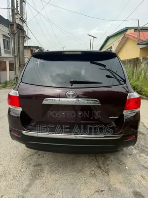 Toyota Highlander Limited 2012 Burgundy