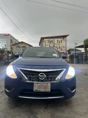 Nissan Versa 1.6 SL 4dr Sedan (1.6L 4cyl CVT) 2015 Blue