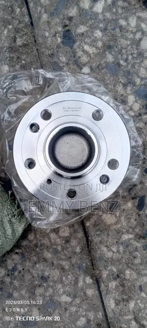 Front Hub Bearing W166