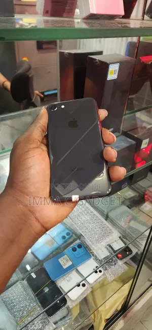 Apple iPhone 8 64 GB Black