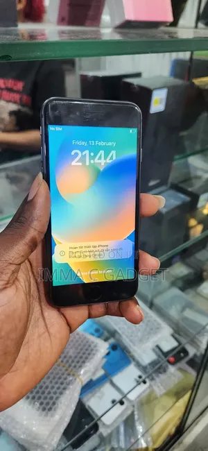 Apple iPhone 8 64 GB Black