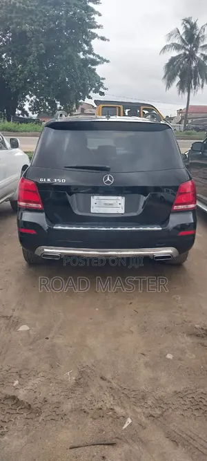 Mercedes-Benz GLK-Class Base GLK 350 4dr AWD 4MATIC (3.5L 6cyl 7A) 2015