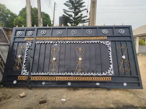 Sacca Plate With Arco Pipe and Cast Gate