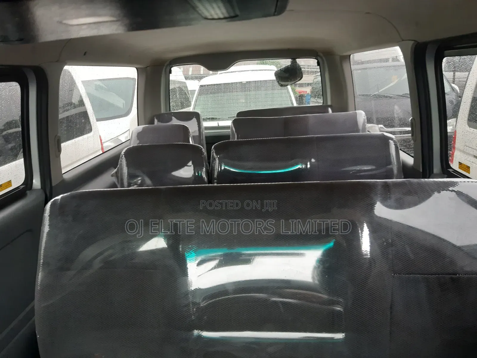 Toyota HiAce 2013 Silver
