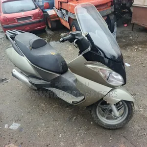 Aprilia 2010