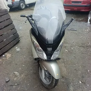 Aprilia 2010