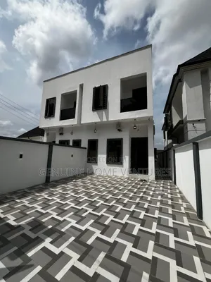 4bdrm Duplex in Sabo / Yaba for sale