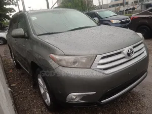 Toyota Highlander Limited 3.5l 4WD 2013 Ivory