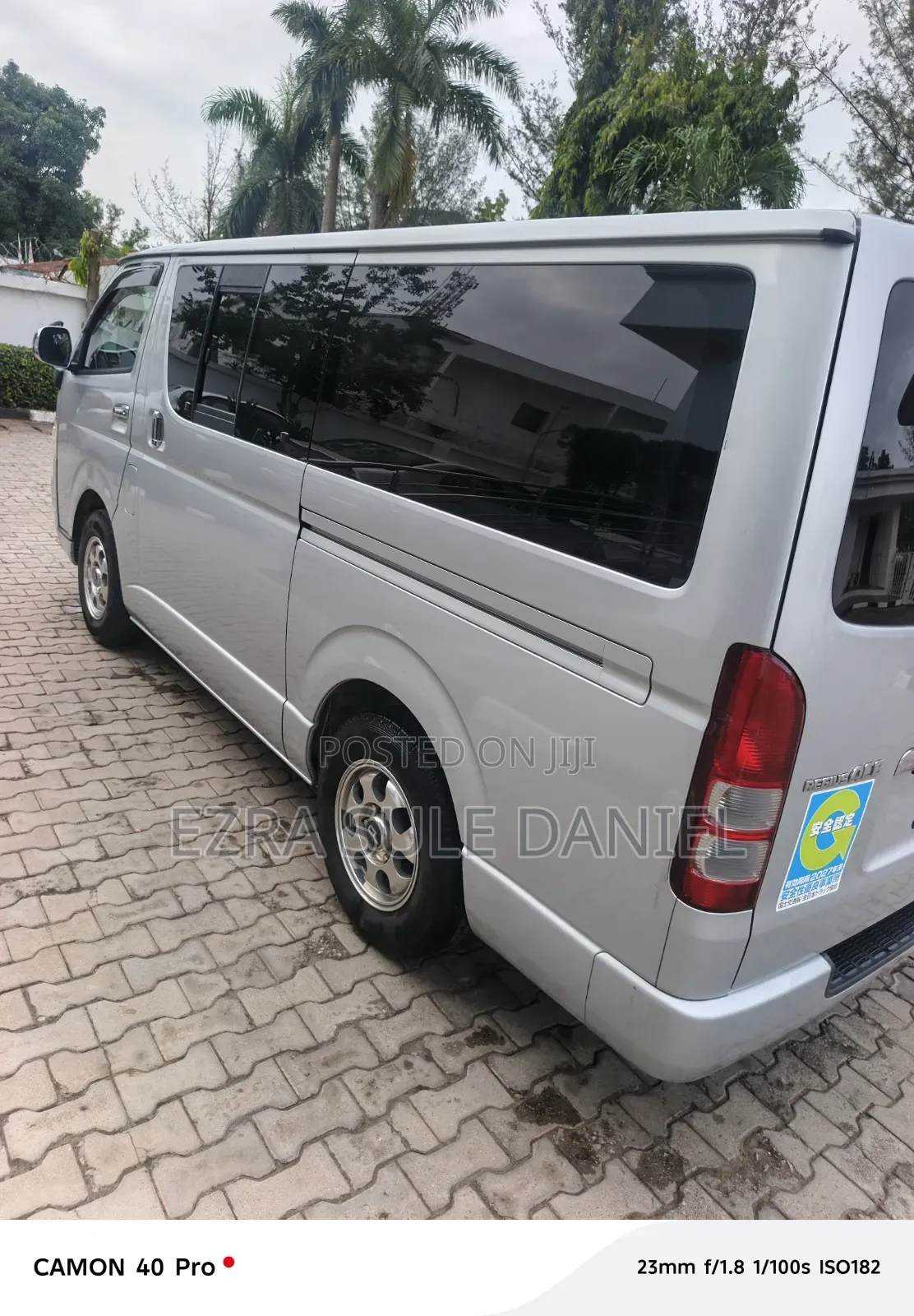 Toyota HiAce 2012 Silver