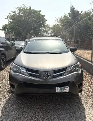 Toyota RAV4 LE 4dr SUV (2.5L 4cyl 6A) 2014 Black