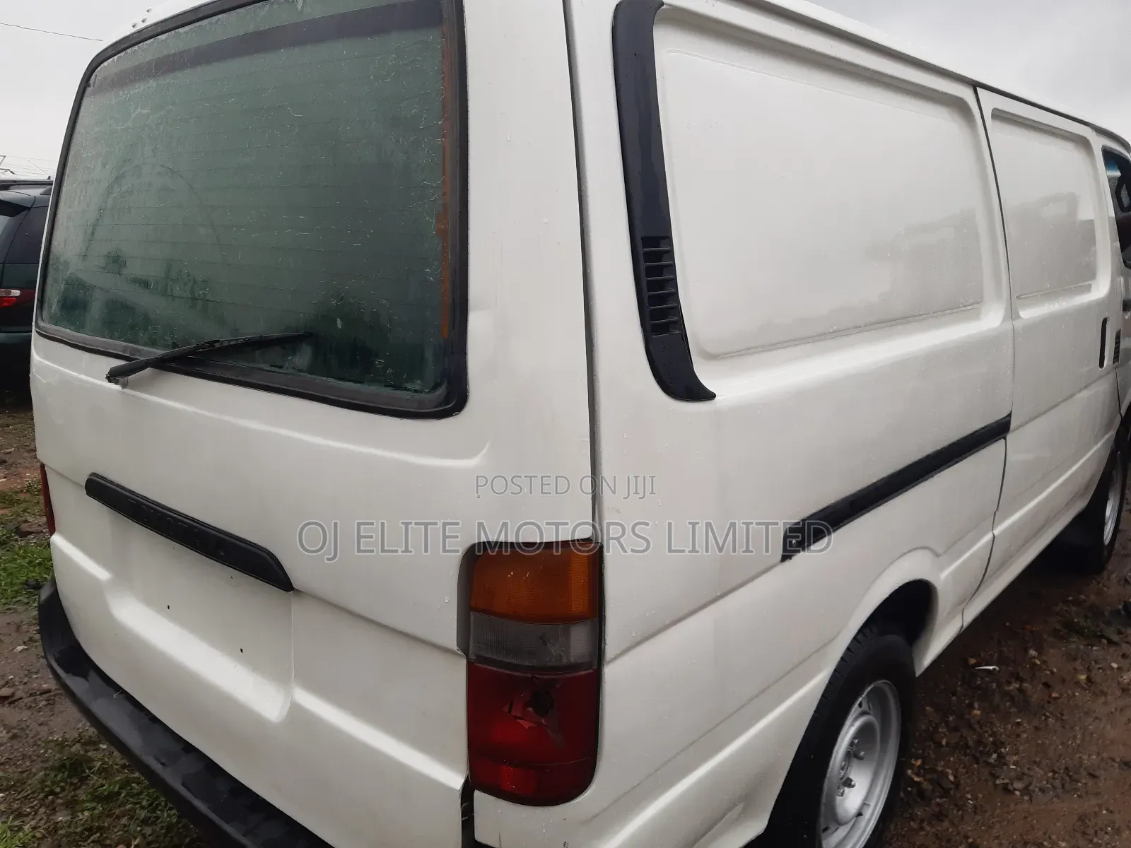 Toyota HiAce 1990 White
