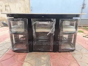 Furniture/Marble Dining Table