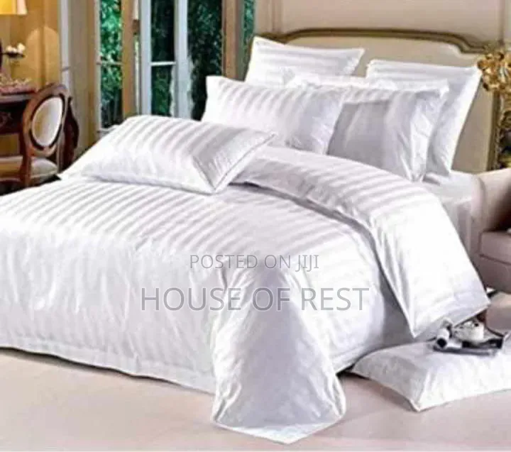 Quality Duvet, Beautiful American White 6 by 6