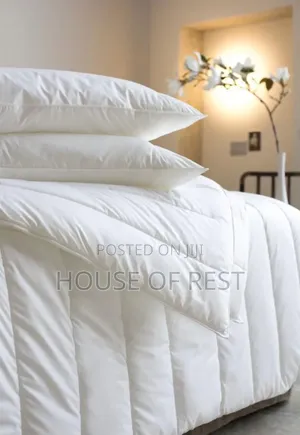 Quality Duvet, Beautiful American White 6 by 6