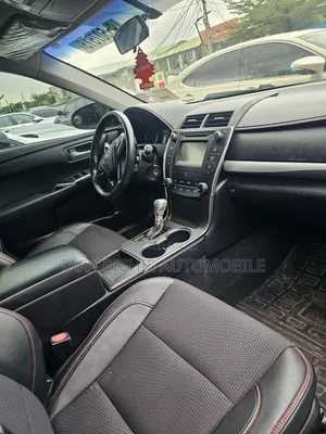 Toyota Camry 2016 Black