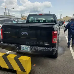 Ford F-150 Lariat 4x4 SuperCab Styleside 8 ft. box 163 in. WB 2016