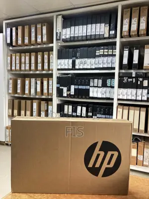 New Laptop HP EliteBook 640 G10 16GB Intel Core i7 SSD 512GB