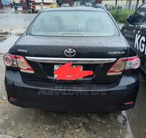 Toyota Corolla 2012 Black
