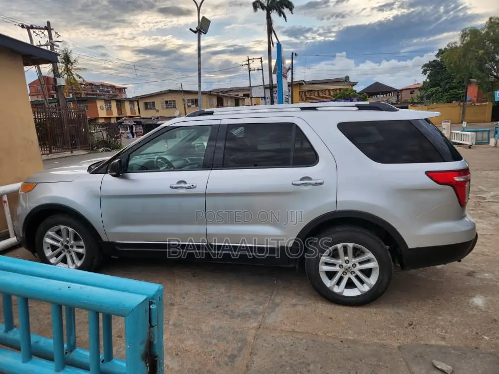 Ford Explorer 2011