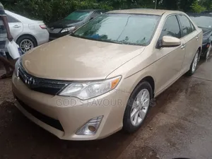 Toyota Camry 2012 Gold