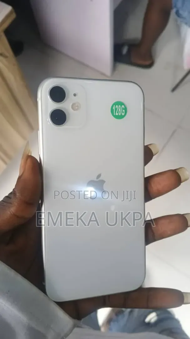 Apple iPhone 11 128 GB White