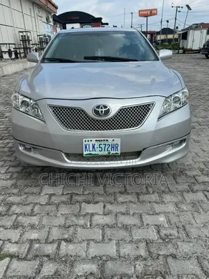 Toyota Camry 2010 Silver