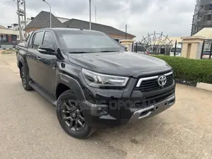 Toyota Hilux 2023 Black