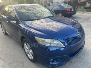 Toyota Camry SE 4dr Sedan (2.5L 4cyl 6A) 2011 Blue