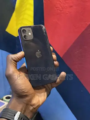 Apple iPhone 12 64 GB Black